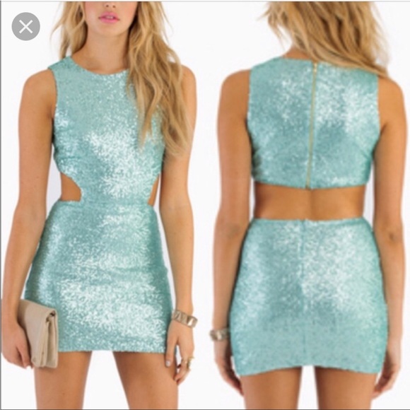 Tobi Dresses & Skirts - Tobi sequin cut out mini dress green aqua size S